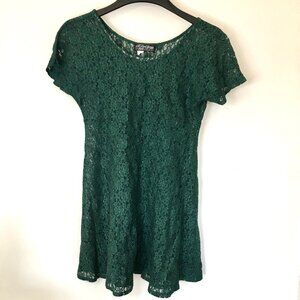 Vtg All That Jazz Women's Dark Green lace blouse, size 23/24 (S)